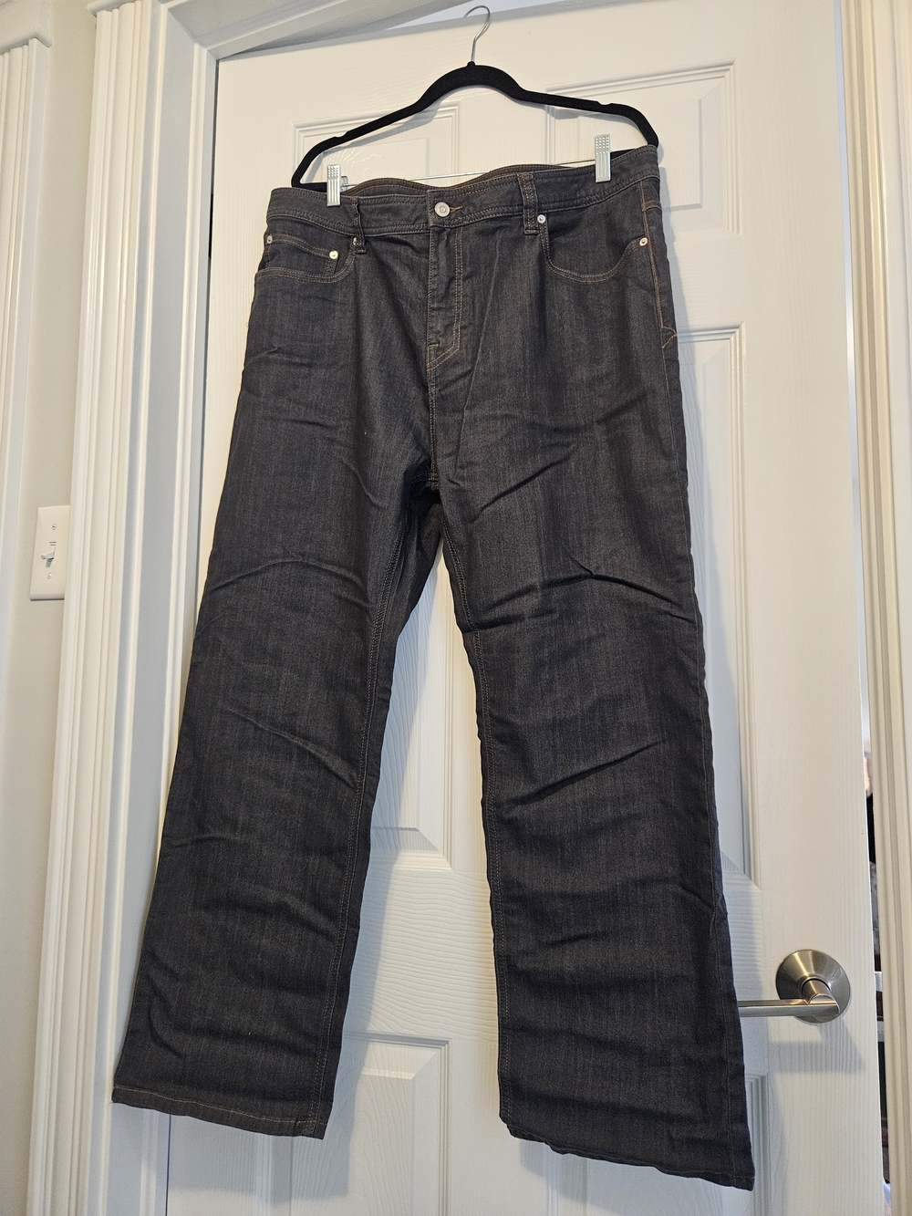 Prana Men’s Dark Blue Slim Straight Jeans with Brown Leather Patch - Picture 2 of 4